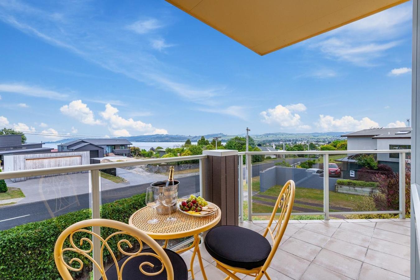 Top Of The Lake - Lago Taupo Exterior foto